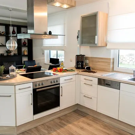 Holiday home Forsthaus, Exclusives 5-sterne Reetdachhaus Fuer 6 Personen In Fuhlendorf Fuhlendorf (Mecklenburg-Vorpommern)