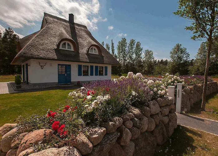 Forsthaus, Exclusives 5-sterne Reetdachhaus Für 6 Personen In Ferienhaus *
