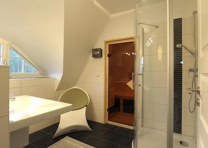Ferienhaus Forsthaus, Exclusives 5-sterne Reetdachhaus Für 6 Personen In