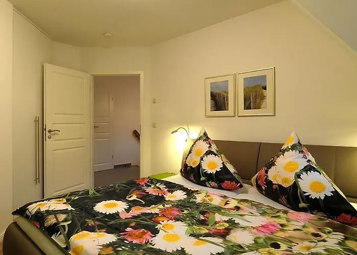 Ferienhaus Forsthaus, Exclusives 5-sterne Reetdachhaus Für 6 Personen In
